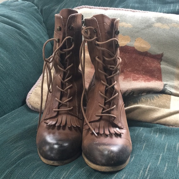 Zip-Up Booties - Picture 2 of 7